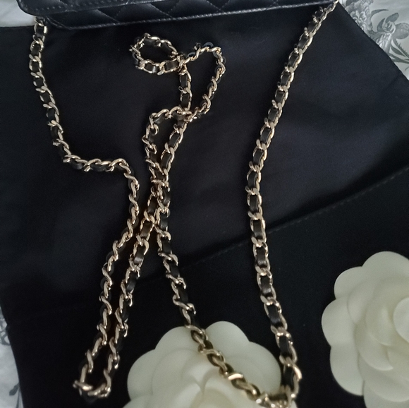 Classic Chanel lambskin wallet on chain black with gold - Picture 8 of 16